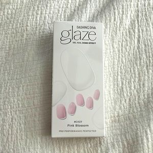 Dashing Diva Glaze Pink Blossom